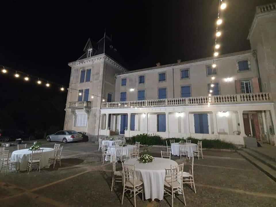 Mazet Du Chateau Joyeux De Violet Pepieux Экстерьер фото